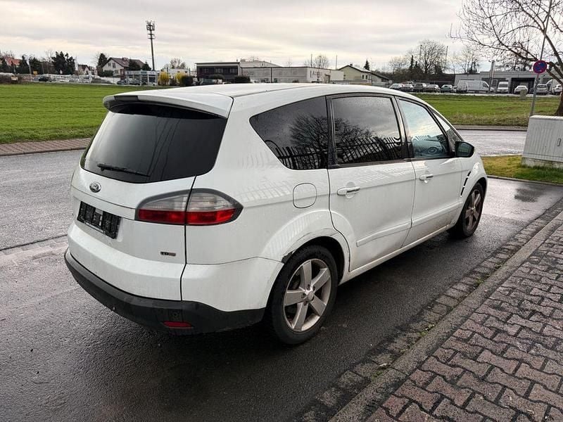 Gebraucht Ford S-MAX Titanium 140 PS (102 kW) 2008 Weiß Van / Kleinbus
