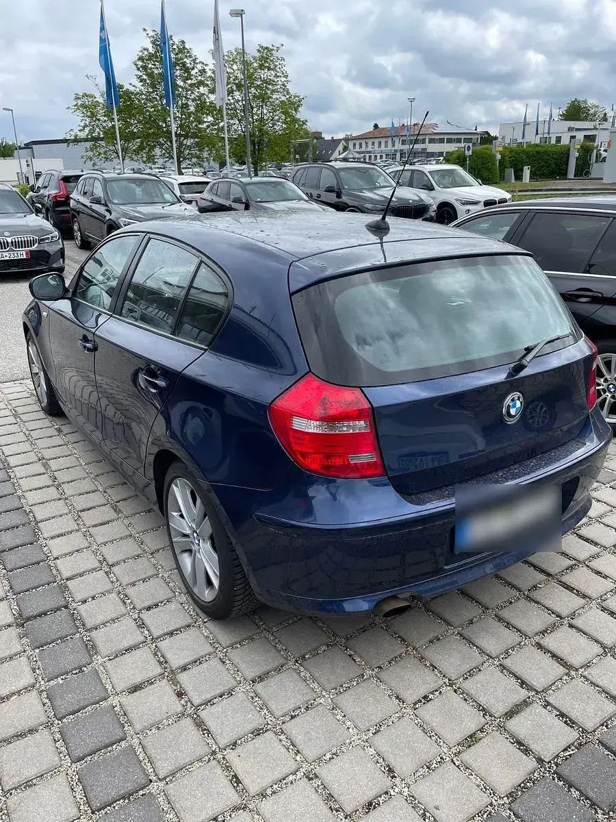 Używany BMW 116 122 KM (89 kW) 2010 Niebieski Hatchback