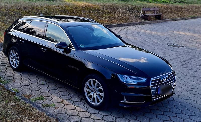 Gebraucht Audi A4 Design 190 PS (139 kW) 2019 Schwarz Kombi