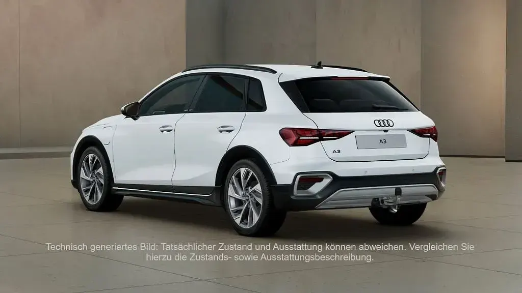 Gebraucht Audi A3 e-tron Ambiente 204 PS (150 kW) 2025 Gletscherweiß metallic Kleinwagen