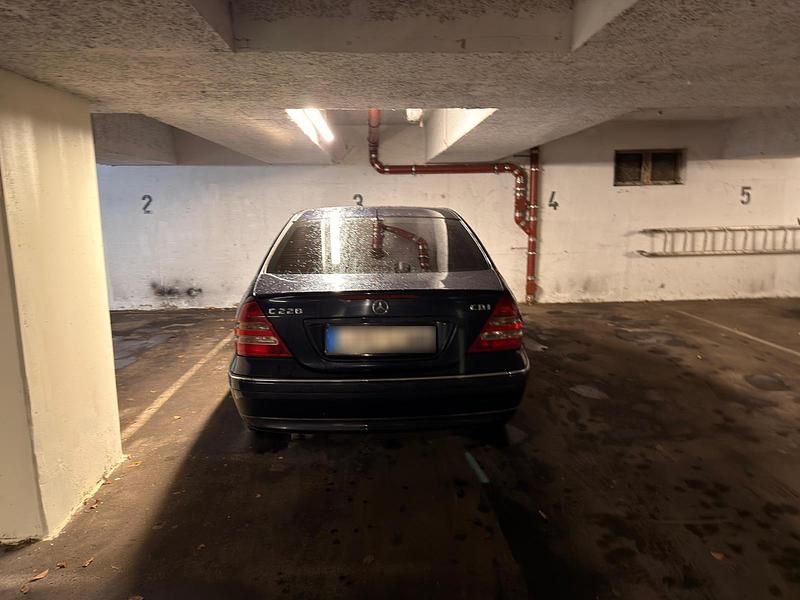 Gebraucht Mercedes C220 105 PS (77 kW) 2001 Blau Limousine