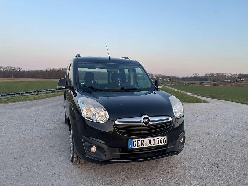 Gebraucht Opel Combo 95 PS (69 kW) 2013 Schwarz Van / Kleinbus