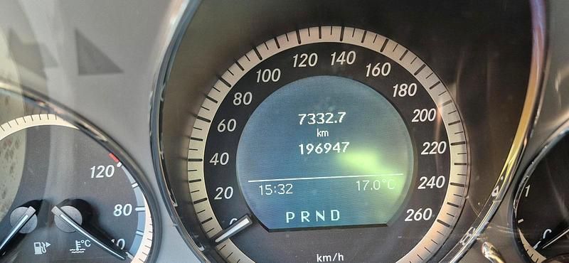 Gebraucht Mercedes GLK320 231 PS (169 kW) 2010 Silber SUV