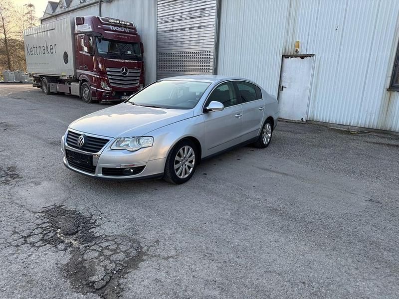 Gebraucht VW Passat Comfortline 116 PS (85 kW) 2005 Silber Limousine