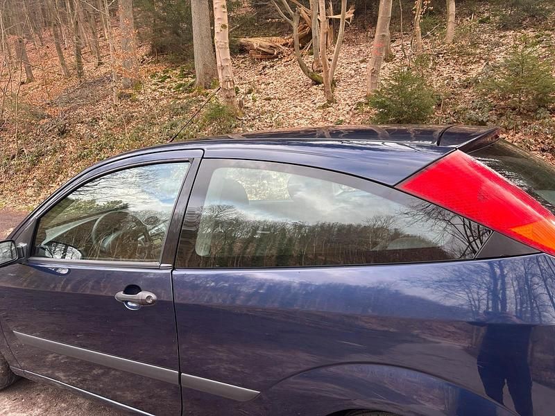 Gebraucht Ford Focus 80 PS (58 kW) 2005 Blau Limousine