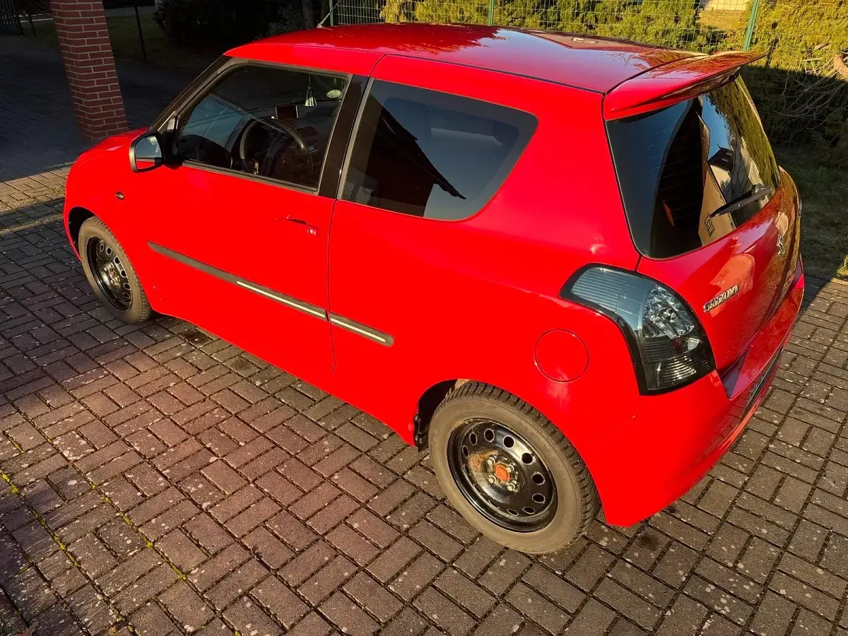 Gebraucht Suzuki Swift 93 PS (68 kW) 2007 Rot Kleinwagen