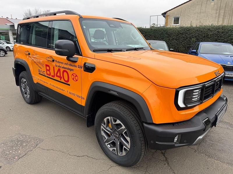 Neu Baic BJ40 234 PS (172 kW) 2025 Orange SUV