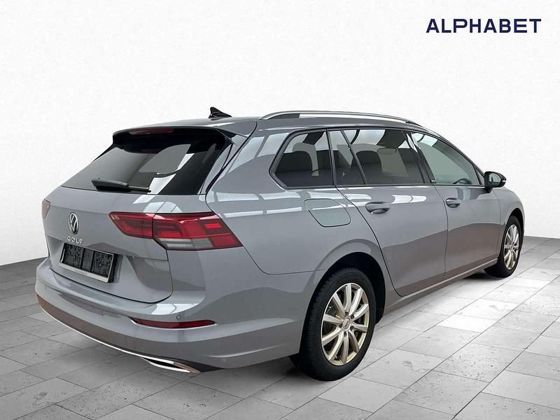 Gebraucht VW Golf VIII Move 116 PS (85 kW) 2024 Mondsteingrau Kombi