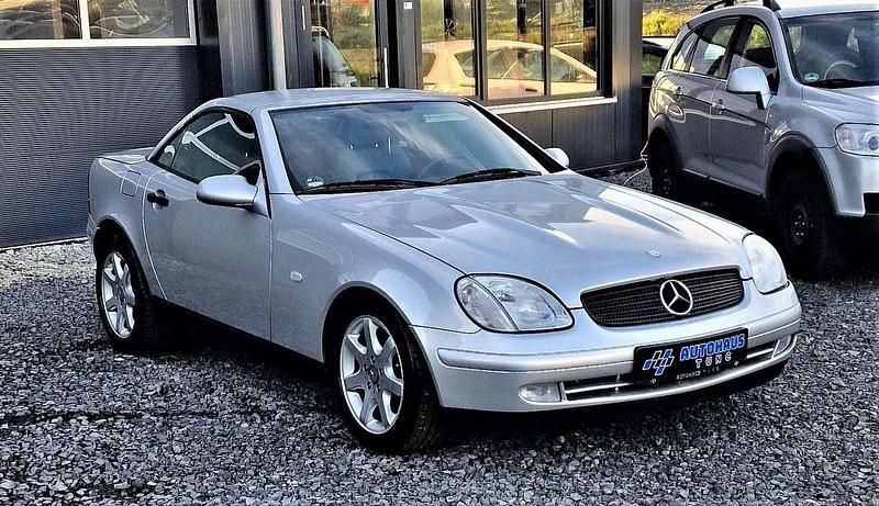 Gebraucht Mercedes SLK200 136 PS (100 kW) 1997 Brillantsilber metallic (metallic) Cabrio