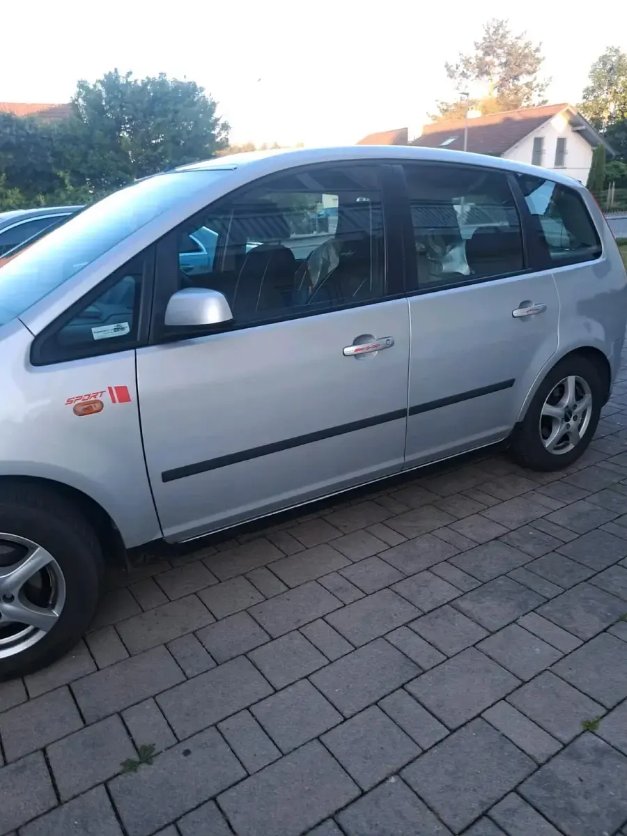Gebraucht Ford Focus 115 PS (84 kW) 2005 Silber Limousine
