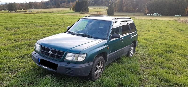 Grün Gebraucht 1999 Subaru Forester SUV | 550 € (Superpreis) - Bild 1/4