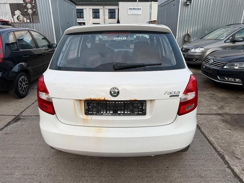 Gebraucht Skoda Fabia 60 PS (44 kW) 2009 Weiß Kombi