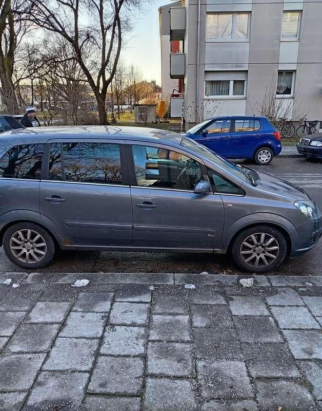 Gebraucht Opel Zafira 147 PS (108 kW) 2005 Van / Kleinbus