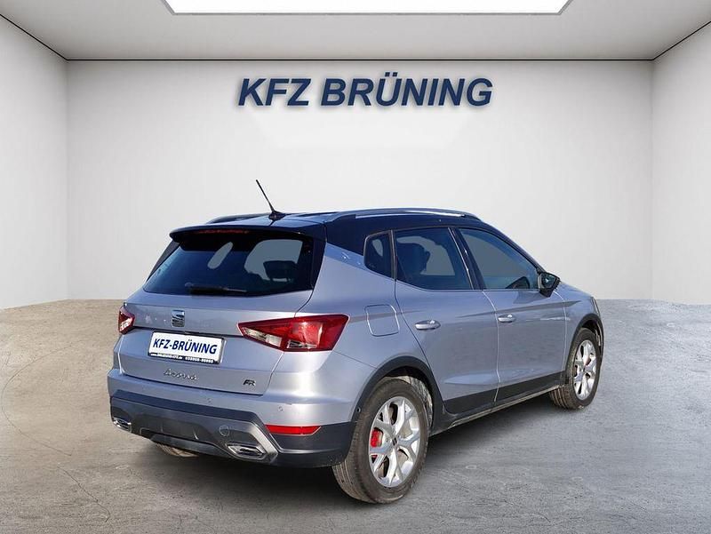 Gebraucht Seat Arona FR 150 PS (110 kW) 2024 Urban silber metallic / da (metallic) SUV