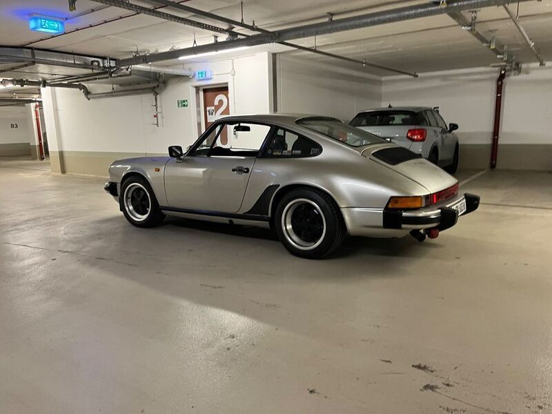 Silber Gebraucht 1981 Porsche 911 Coupé | 79.000 € - Bild 1/4