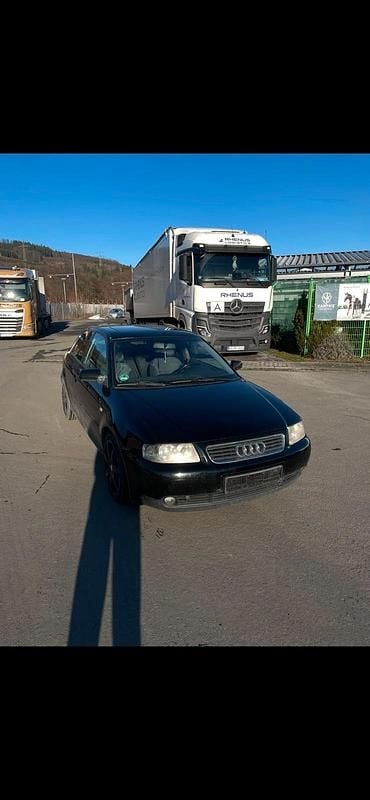 Gebraucht Audi A3 131 PS (96 kW) 2002 Schwarz Kleinwagen