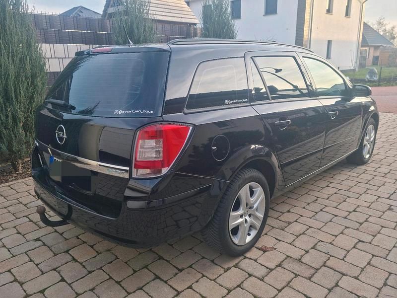 Schwarz Gebraucht 2009 Opel Astra Eco Kombi | 2.500 € (Fairer Preis) - Bild 1/4