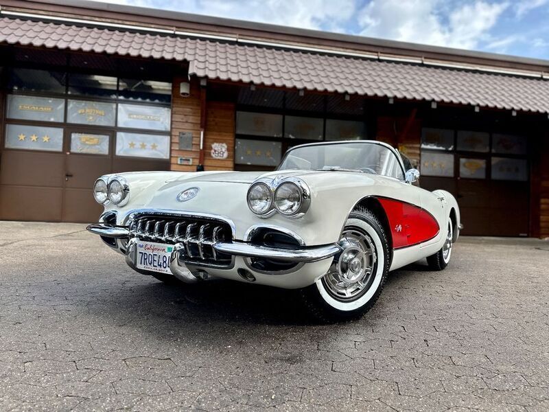 Weiß Gebraucht 1959 Corvette C1 Cabrio | 74.900 € - Bild 1/4