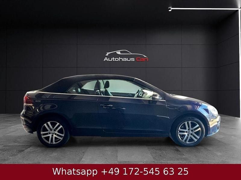 Gebraucht VW Golf Cabriolet 160 PS (117 kW) 2013 Dark purple metallic Cabrio