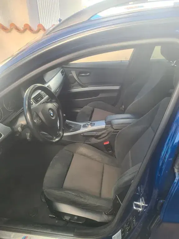 Gebraucht BMW 325 218 PS (160 kW) 2008 Blau Kombi