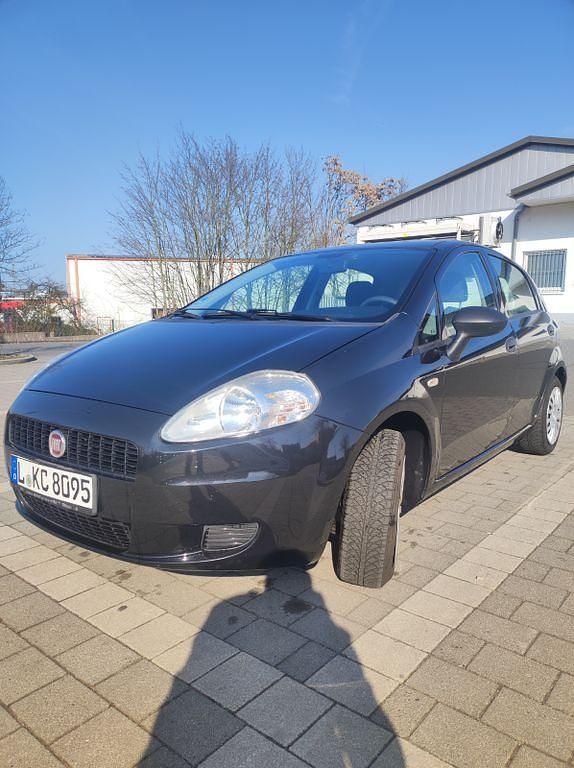 Gebraucht Fiat Punto Pop 69 PS (50 kW) 2012 Schwarz Kleinwagen
