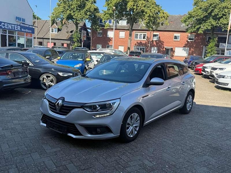 Grau Gebraucht 2017 Renault Mégane GrandTour Experience Kombi | 7.999 € (Fairer Preis) - Bild 1/4
