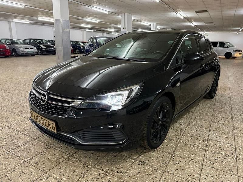 Schwarz Gebraucht 2018 Opel Astra OPC Limousine | 8.498 € (Superpreis) - Bild 1/4