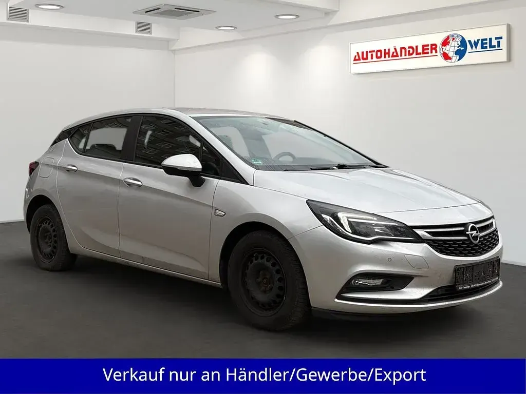 Gebraucht Opel Astra 95 PS (69 kW) 2016 Silber Limousine