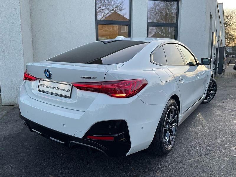 Gebraucht BMW i4 Comfort Edition 250 kW (340 PS) 2025 Alpinweiss Limousine