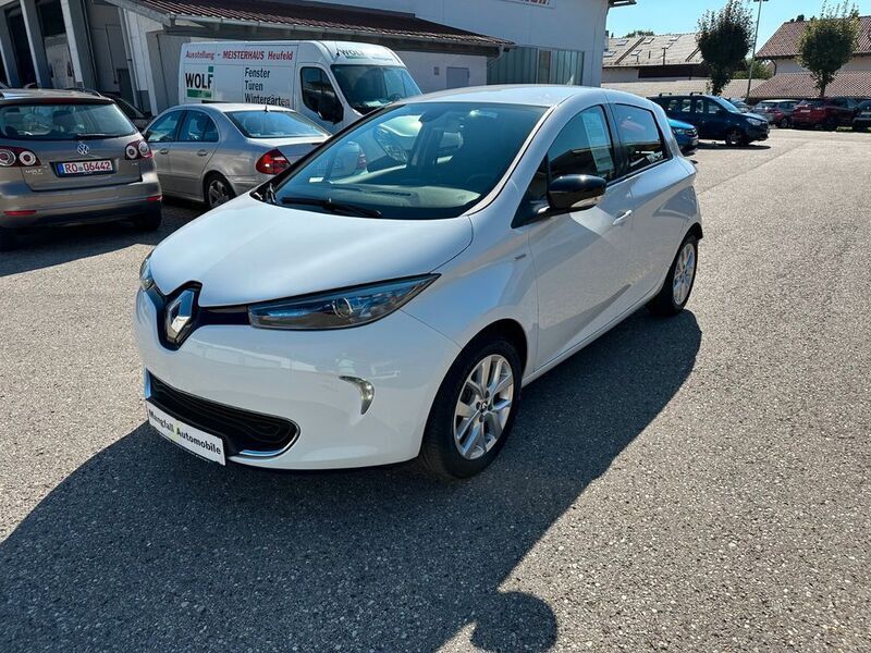 Weiß Gebraucht 2018 Renault Zoe LIMITED Kleinwagen | 11.100 € (Teuer) - Bild 1/4