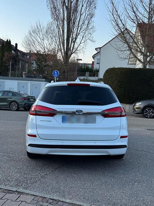 Gebraucht Ford Mondeo Trend 150 PS (110 kW) 2021 Silber Kombi