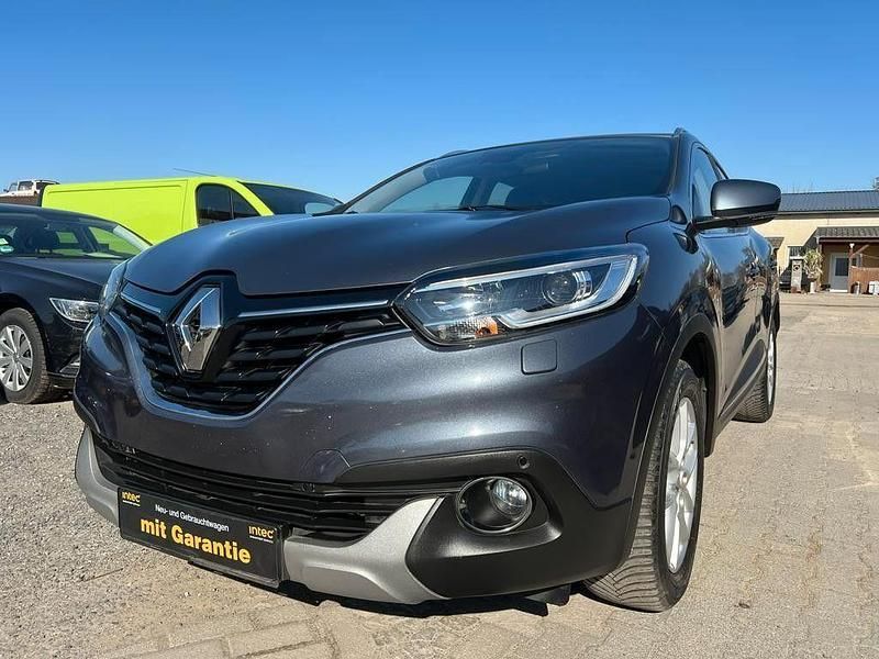 Grau Gebraucht 2017 Renault Kadjar XMOD SUV | 9.570 € (Guter Preis) - Bild 1/4