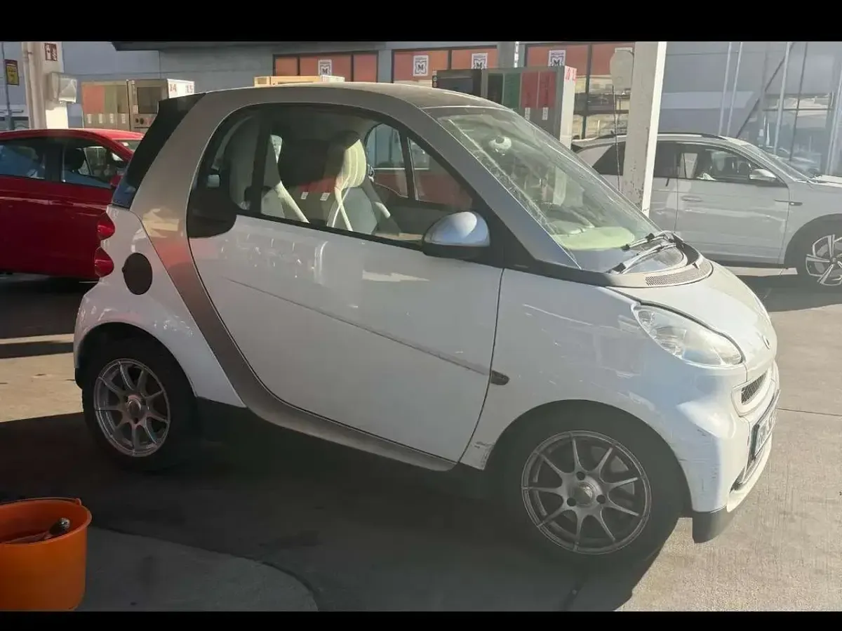 Gebraucht Smart ForTwo Cabrio 71 PS (52 kW) 2009 Weiß Cabrio