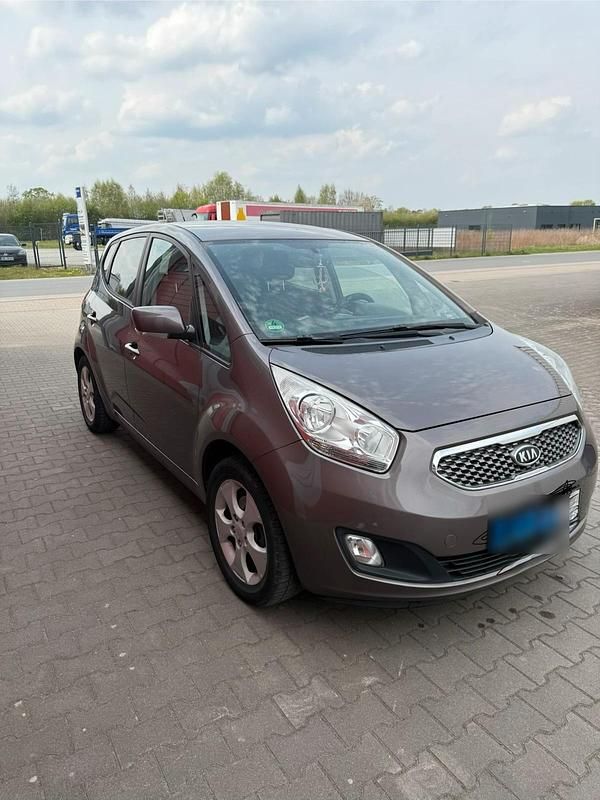 Second-hand Kia Venga 90 CP (66 kW) 2011 Maro Hatchback