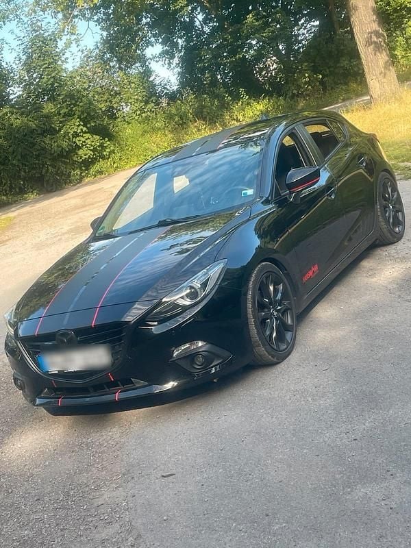 Schwarz Gebraucht 2015 Mazda 3 Limousine | 9.100 € (Fairer Preis) - Bild 1/4