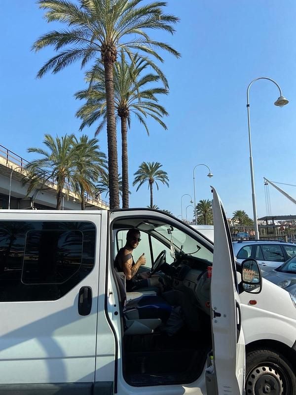 Weiß Gebraucht 2004 Renault Trafic Van / Kleinbus | 9.900 € - Bild 1/4