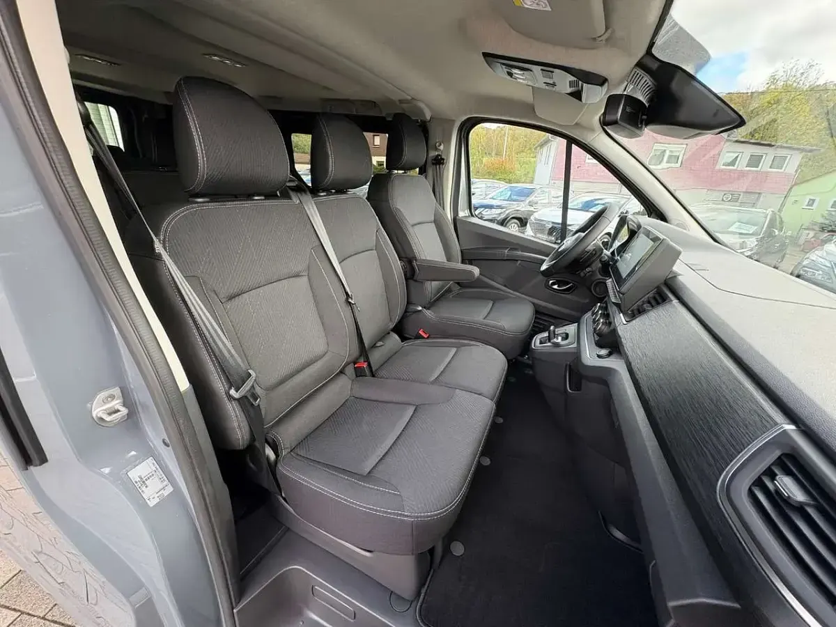 Gebraucht Nissan Primastar Tekna 170 PS (125 kW) 2026 Midnightblack Van / Kleinbus