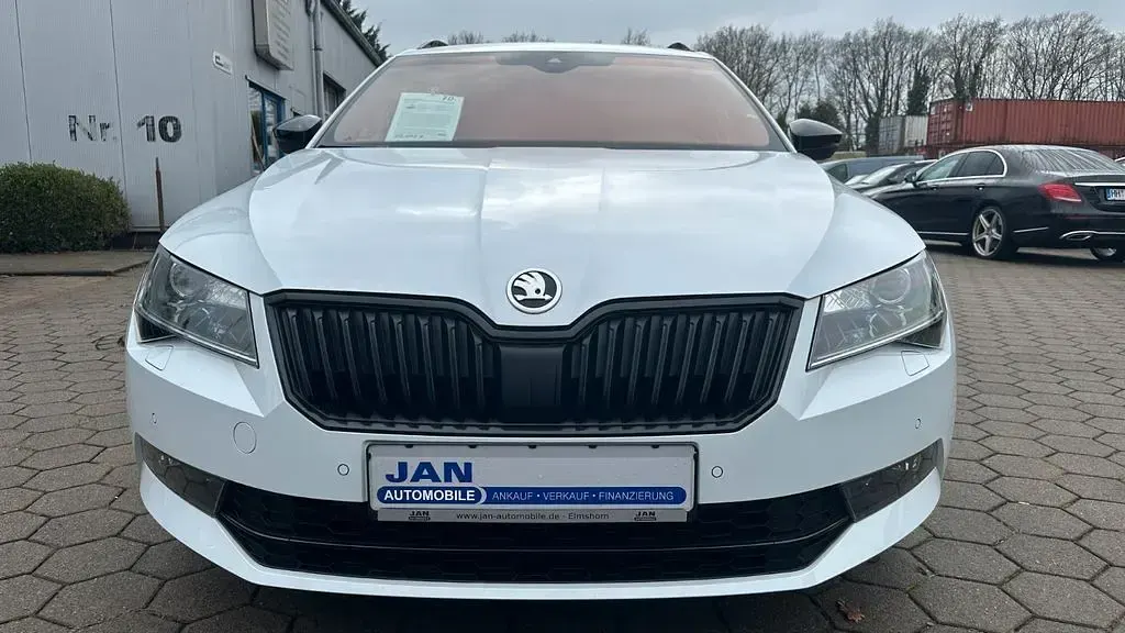 Gebraucht Skoda Superb SportLine 190 PS (139 kW) 2019 Weiß Kombi
