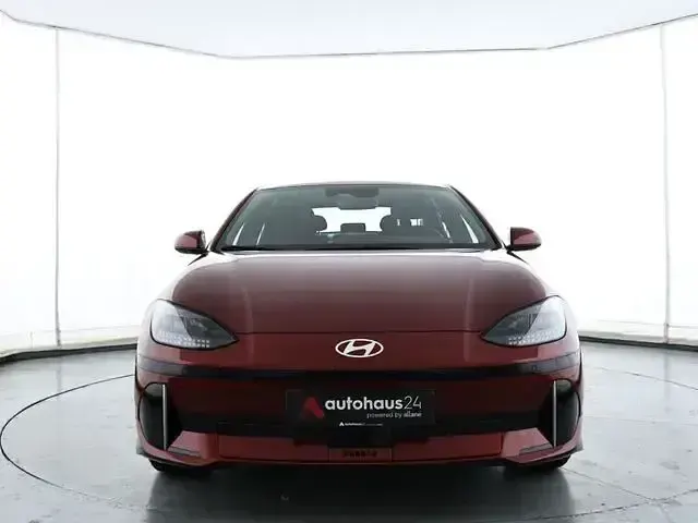 Gebraucht Hyundai Ioniq 6 Dynamiq 111 kW (151 PS) 2023 Rot Limousine