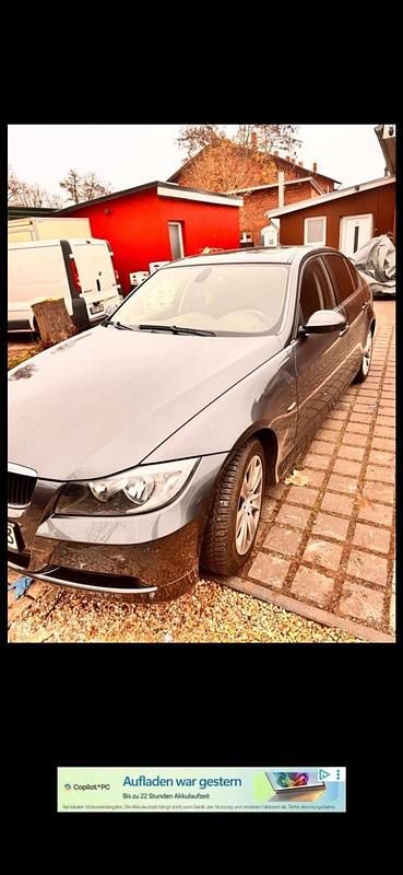 Gebraucht BMW 320 150 PS (110 kW) 2007 Grau Limousine
