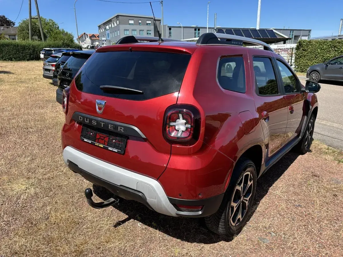 Gebraucht Dacia Duster Celebration 150 PS (110 kW) 2020 Rot SUV