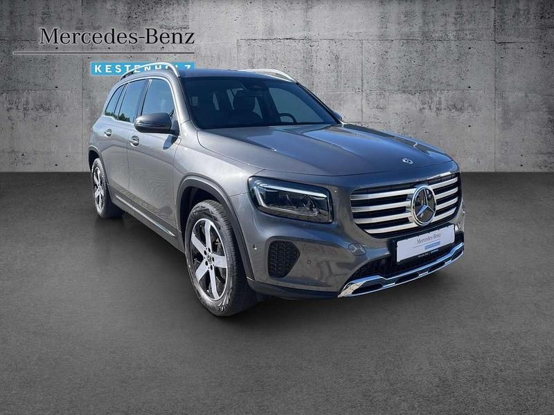 Gebraucht Mercedes GLB200 Progressive 163 PS (119 kW) 2024 Lack mountaingrau SUV