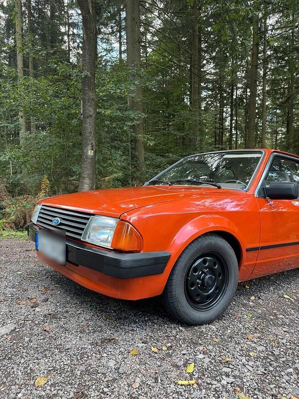 Gebraucht Ford Escort 69 PS (50 kW) 1983 Orange