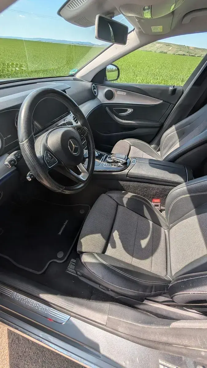 Gebraucht Mercedes E200 Avantgarde 150 PS (110 kW) 2017 Grau Kombi