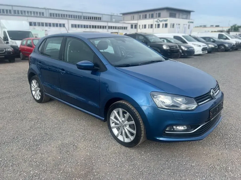 Gebraucht VW Polo Highline 90 PS (66 kW) 2015 Blau Limousine