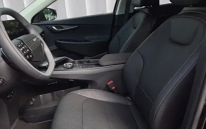 Neu Kia EV6 Earth 168 kW (229 PS) 2025 Schwarz SUV