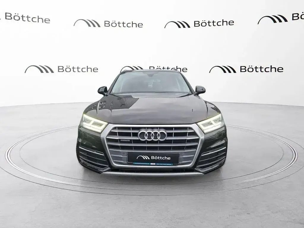 Gebraucht Audi Q5 Ambiente 252 PS (185 kW) 2019 Mythosschwarz metallic SUV