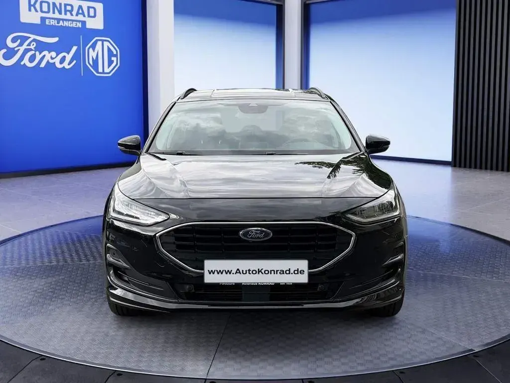Gebraucht Ford Focus Cool & Connect 125 PS (91 kW) 2022 Schwarz Kombi