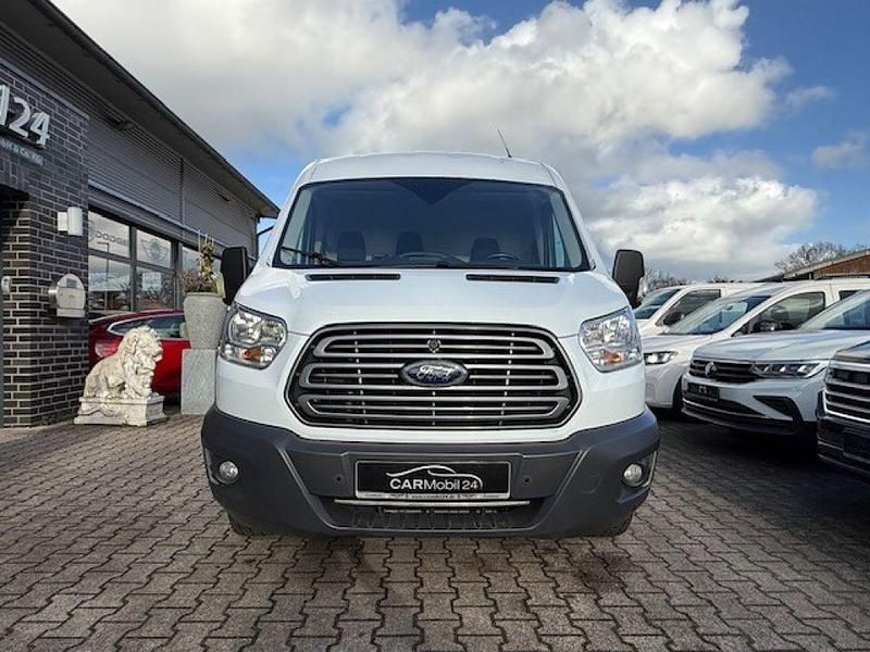 Gebraucht Ford Transit Trend 131 PS (96 kW) 2019 Frostweiß Van