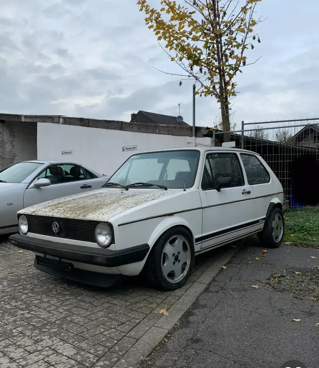 Brugt VW Golf I S 70 HK (51 kW) 1981 Hvid Hatchback